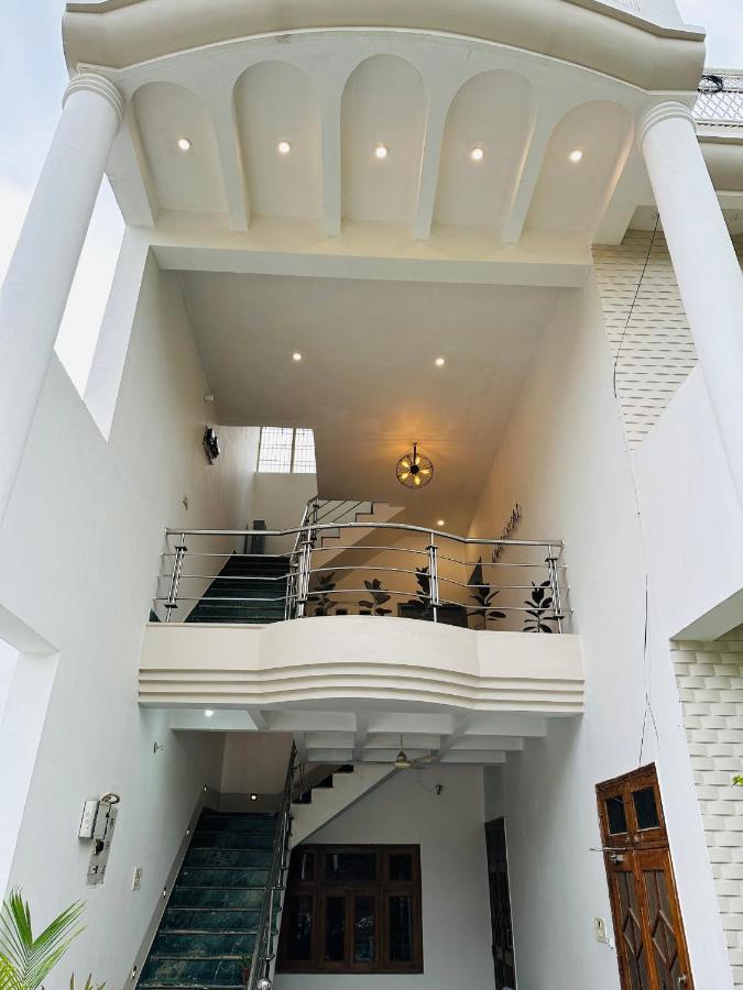 Anandmai Ghar - A Homestay In กวาลิออร์ ภายนอก รูปภาพ