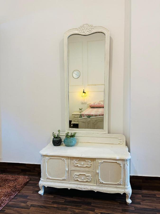 Anandmai Ghar - A Homestay In กวาลิออร์ ภายนอก รูปภาพ