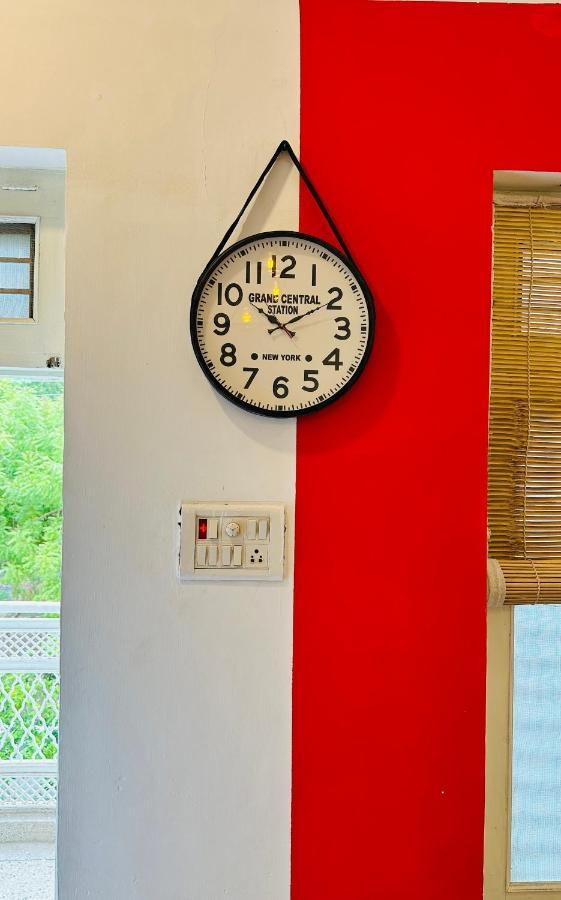 Anandmai Ghar - A Homestay In กวาลิออร์ ภายนอก รูปภาพ