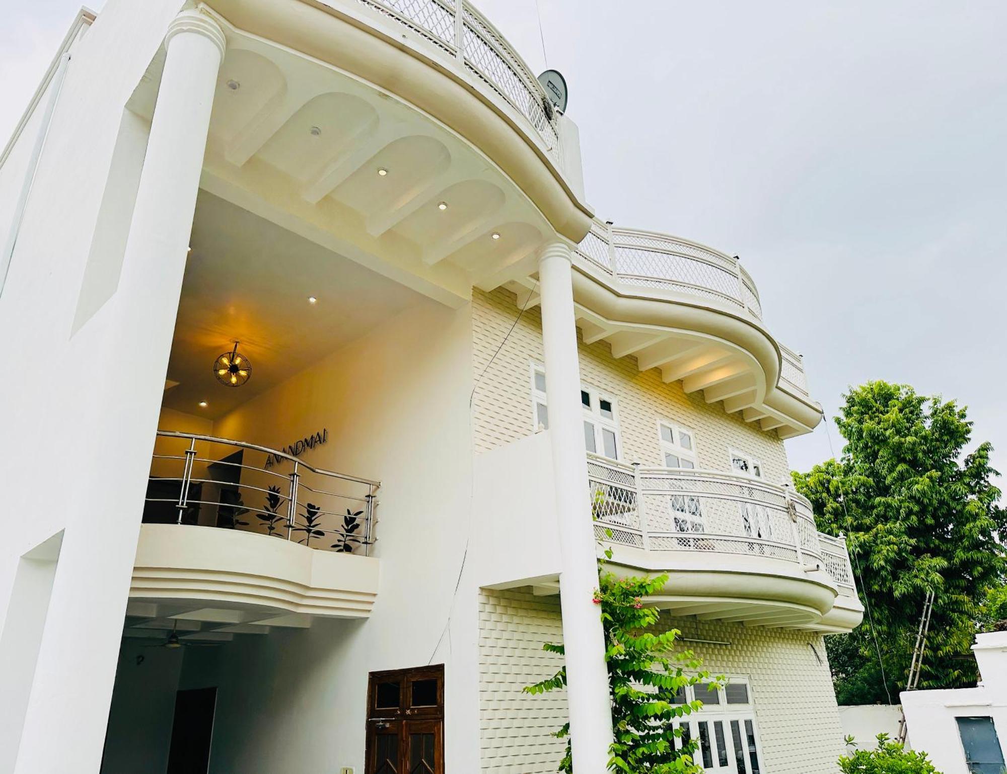 Anandmai Ghar - A Homestay In กวาลิออร์ ภายนอก รูปภาพ